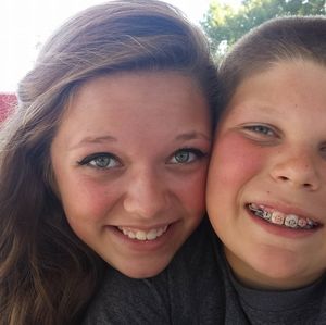 Meet your Posher, Leslie